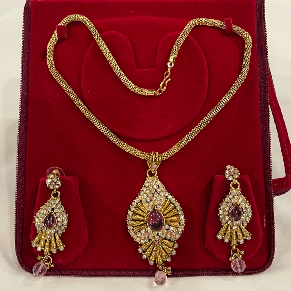 Necklace